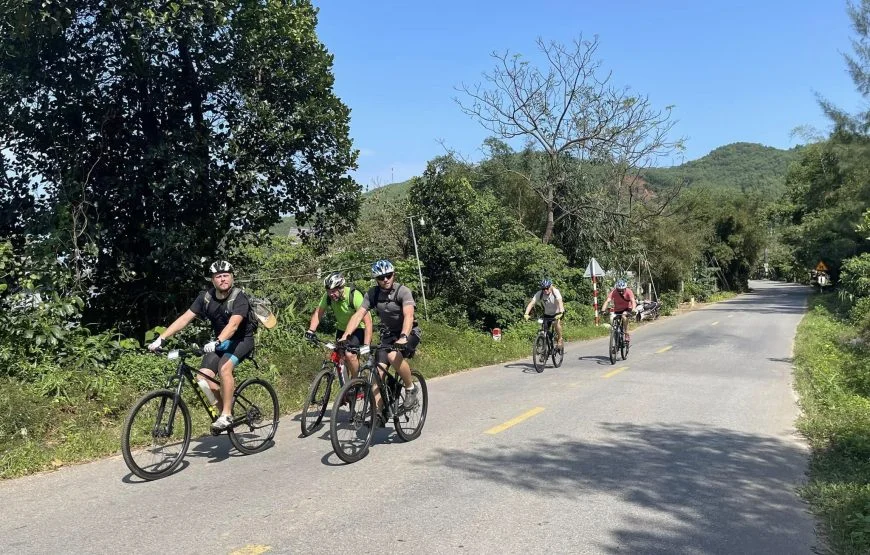 1775096651_north to south Vietnam cycling.webp